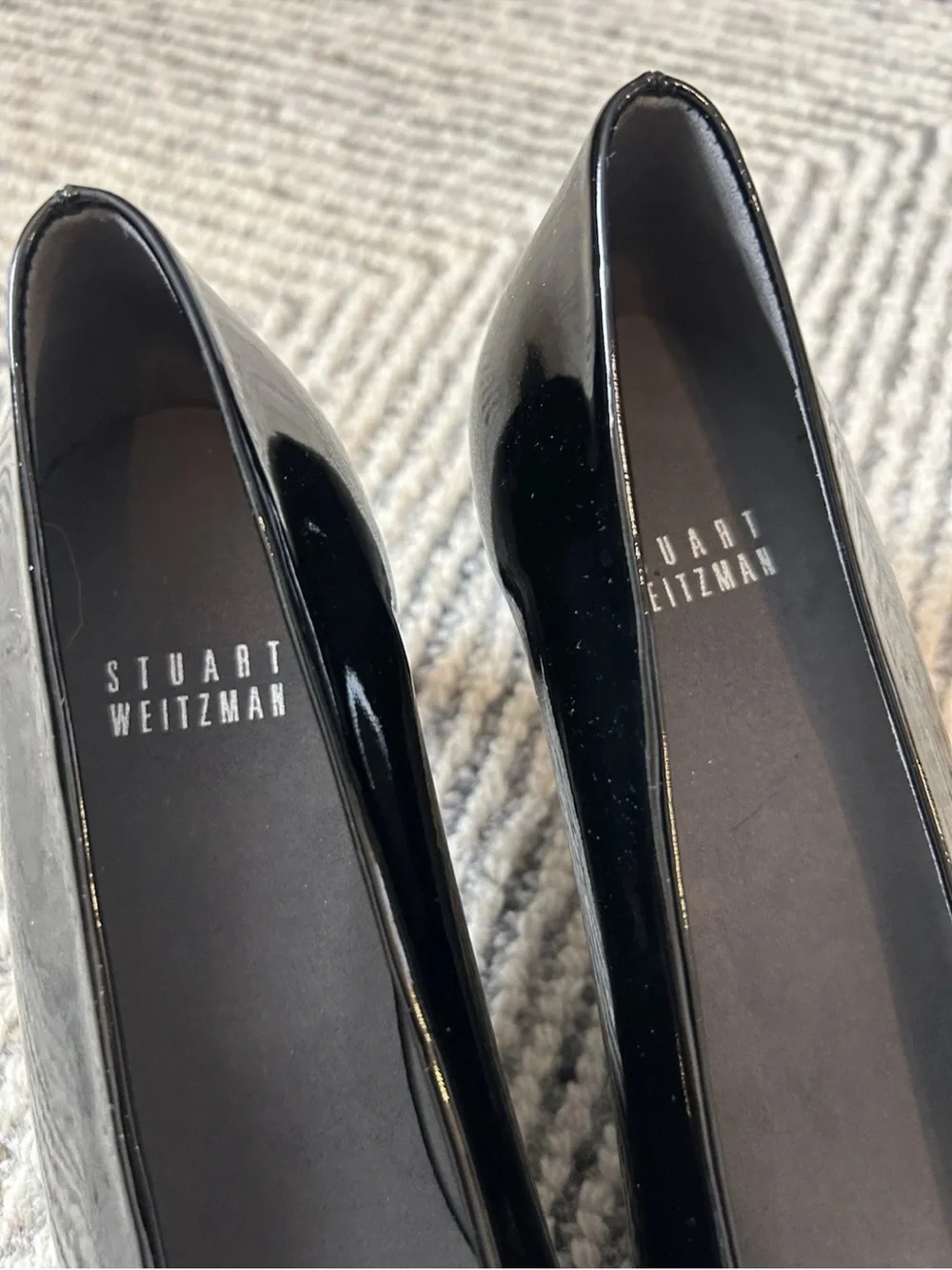 Stuart Weitzman Retro Chicster Patent Leather Pumps Women's Size 7.5 N Black